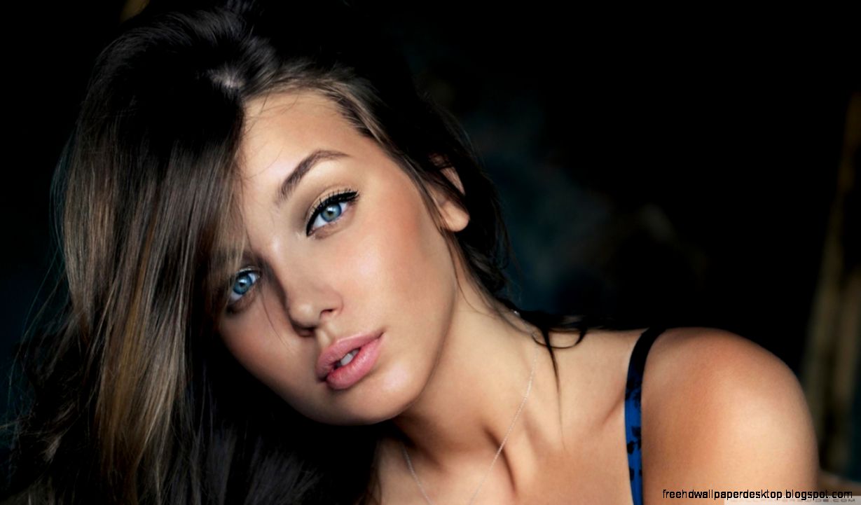 Lovely Brunette HD desktop wallpaper High Definition Lovely Brunette HD desktop wallpaper High Definition