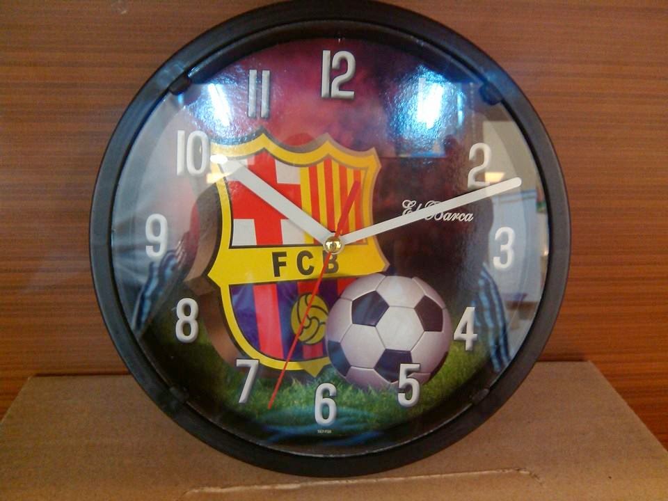 jam dinding motif club bola jam dinding motif club bola