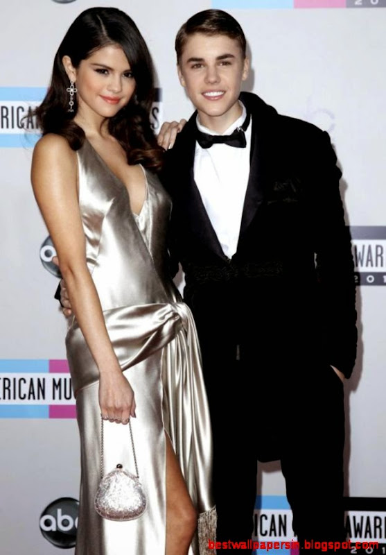 Justin Bieber Gives Selena Gomez Valentine39s Day Ring Visits 6 Justin Bieber Gives Selena Gomez Valentine39s Day Ring Visits 6