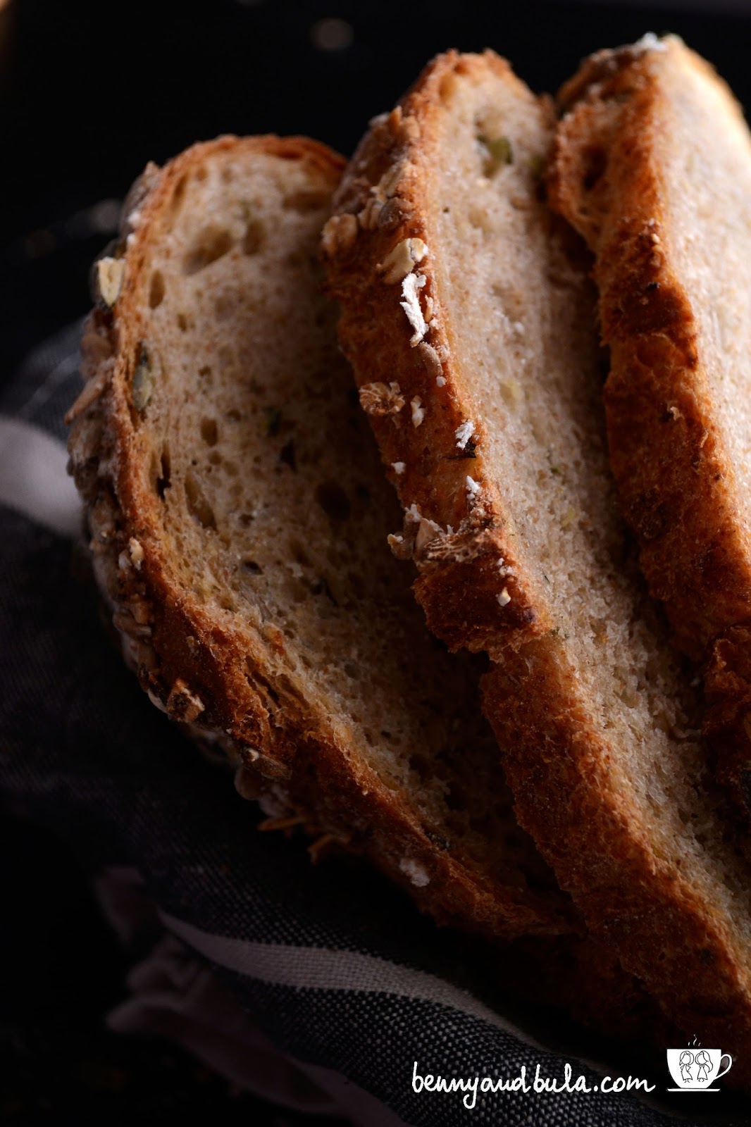 ricetta pane ai cereali e semi/seeded multigrain bread recipe