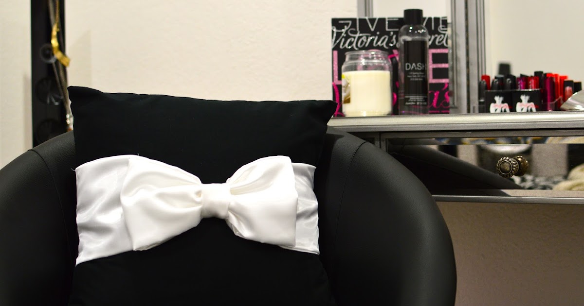 DIY Bow Pillow Brush Etiquette