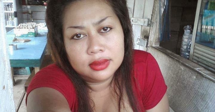 Bagian 1 Mengintip Toket Gede Mamah Sulis Menantang