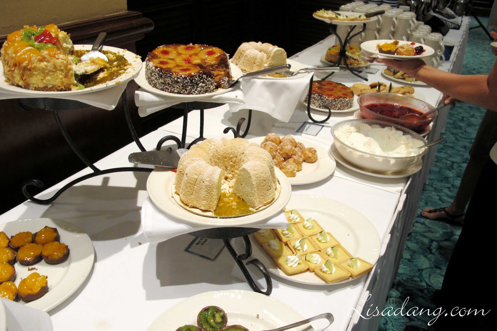 Dang It Delicious Atlantis Resort in Bahamas lunch, conference style