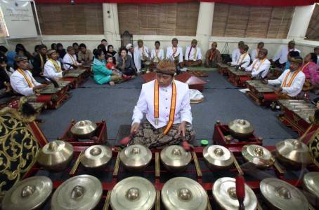 KILAS BALIK NUSANTARA: Misteri Gamelan Sekaten Solo dan Jogjakrta