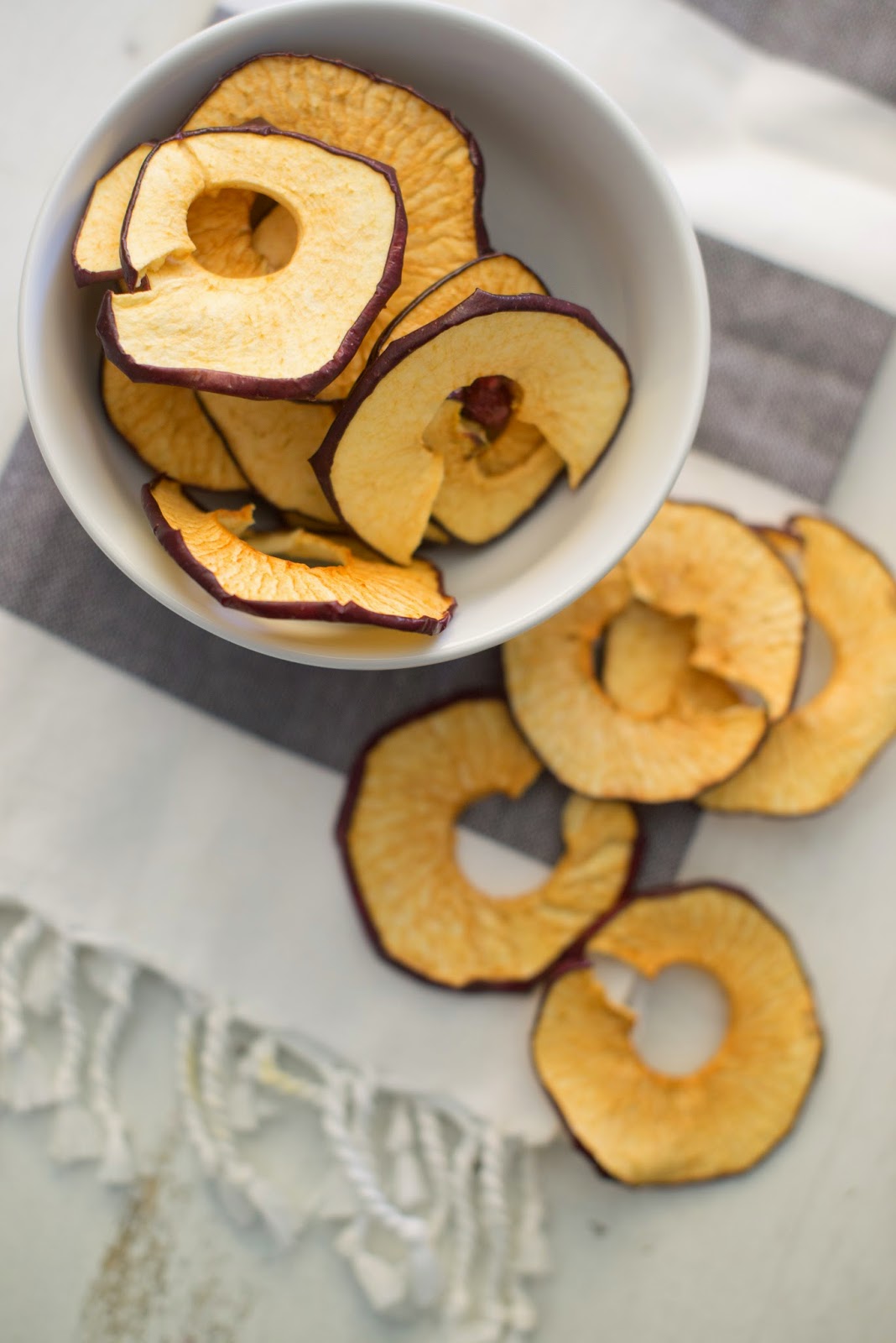 Domestic Fashionista How To Make Dehydrated Apple Chips