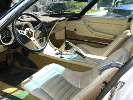 Miura Interior
