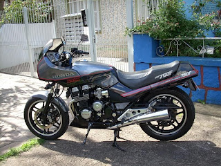 Honda CBX 750F