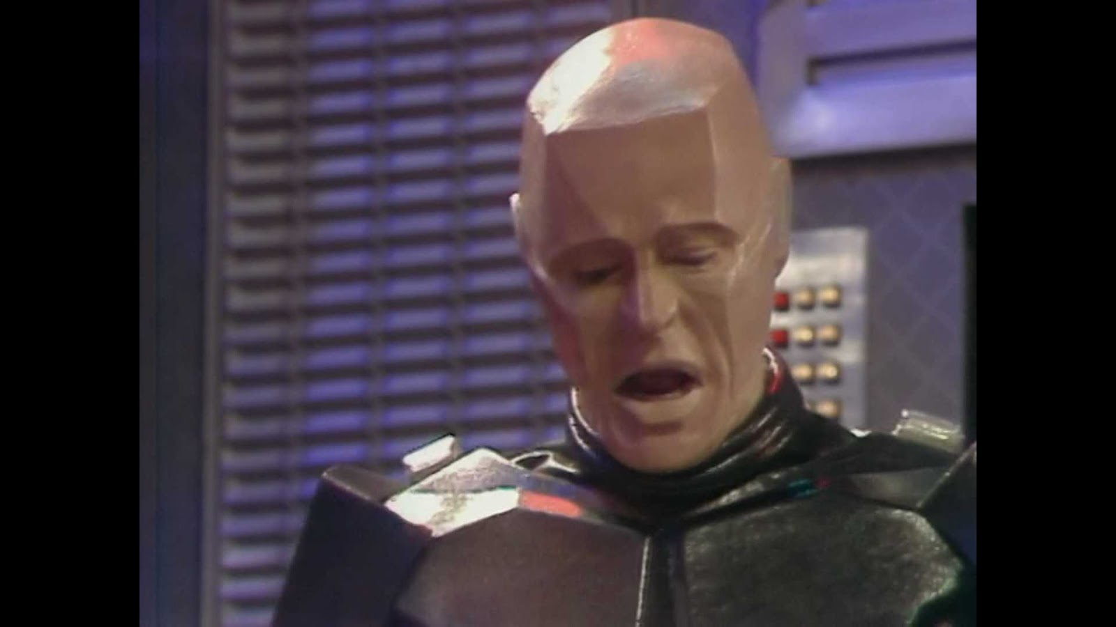 Taliesin meets the vampires Red Dwarf Polymorph review