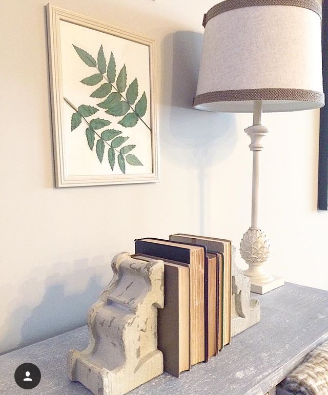 Dots And Details Decor How To Decorate With Old Books