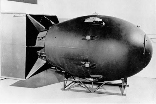 Bombas nucleares de Hiroshima e Nagasaki Bombas nucleares de Hiroshima e Nagasaki
