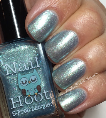Nail Hoot Seasons; Winters Kiss Nail Hoot Seasons; Winters Kiss
