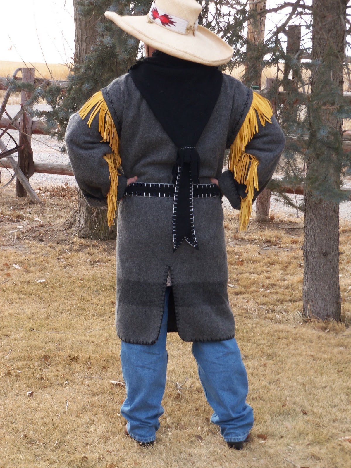 Coyote's Capotes Capotes