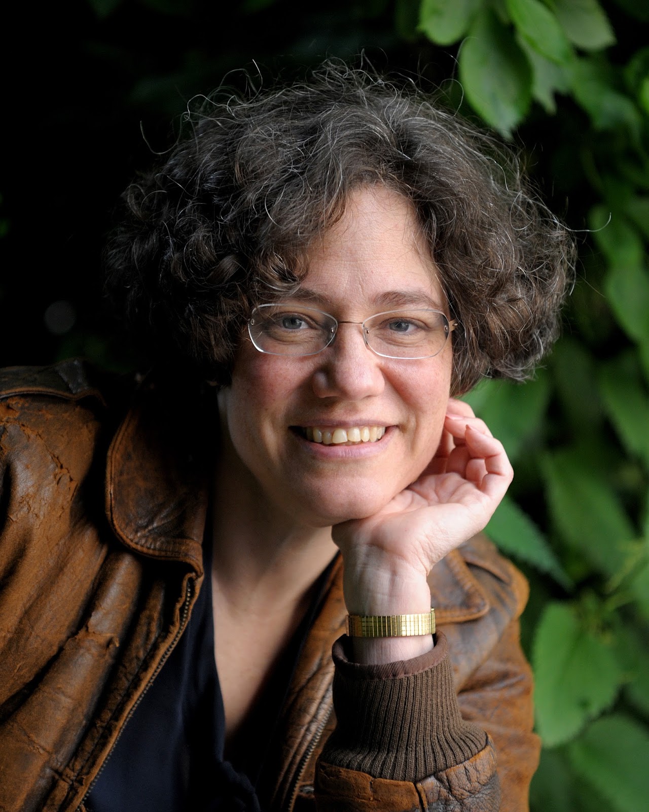 Sarah Laurence Rose Under Fire by Elizabeth Wein, interview and review