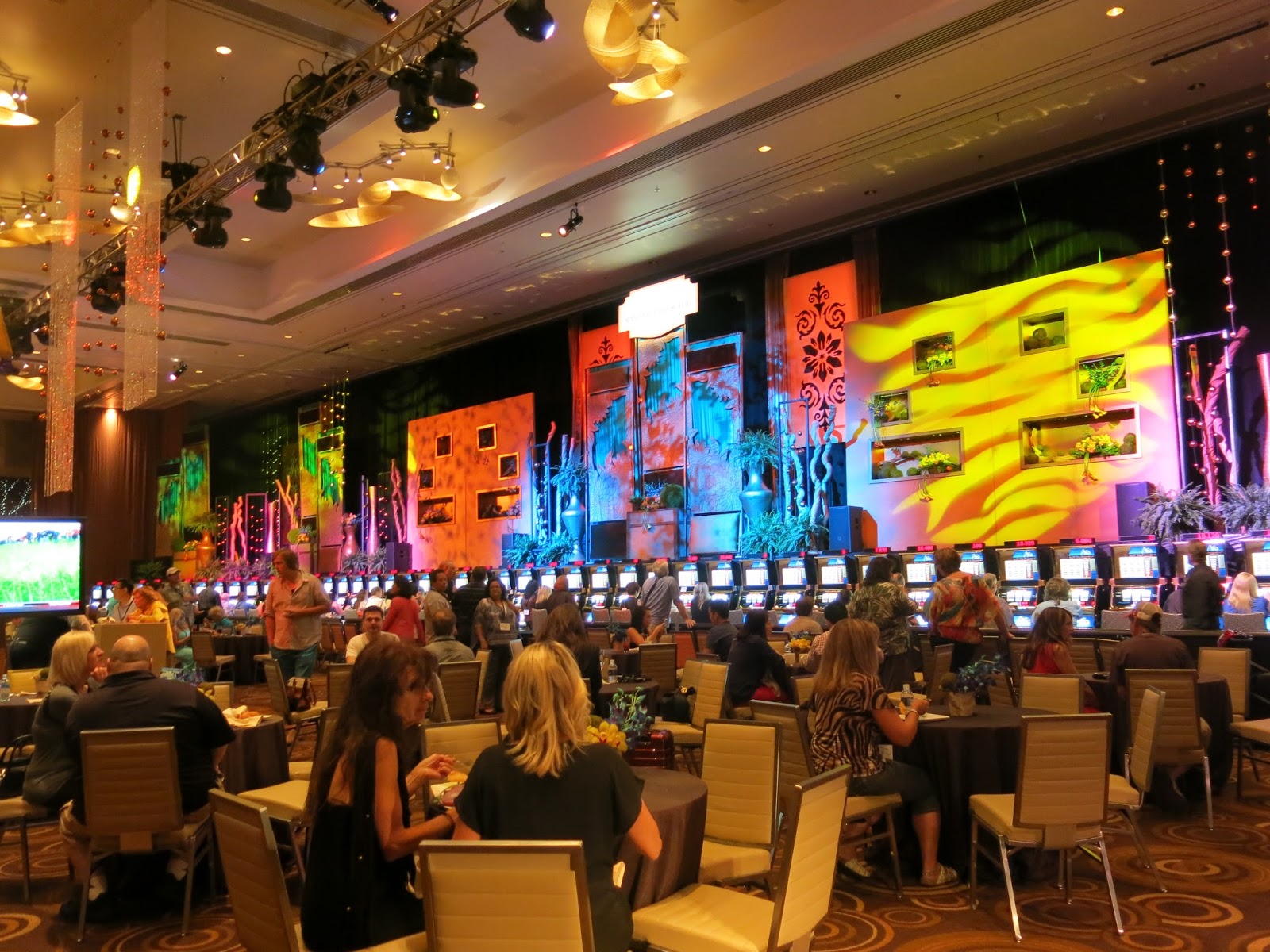 LAS VEGAS DAZE Aria 300k Winner Take All Slot Tournament!