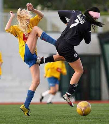 Funny women football