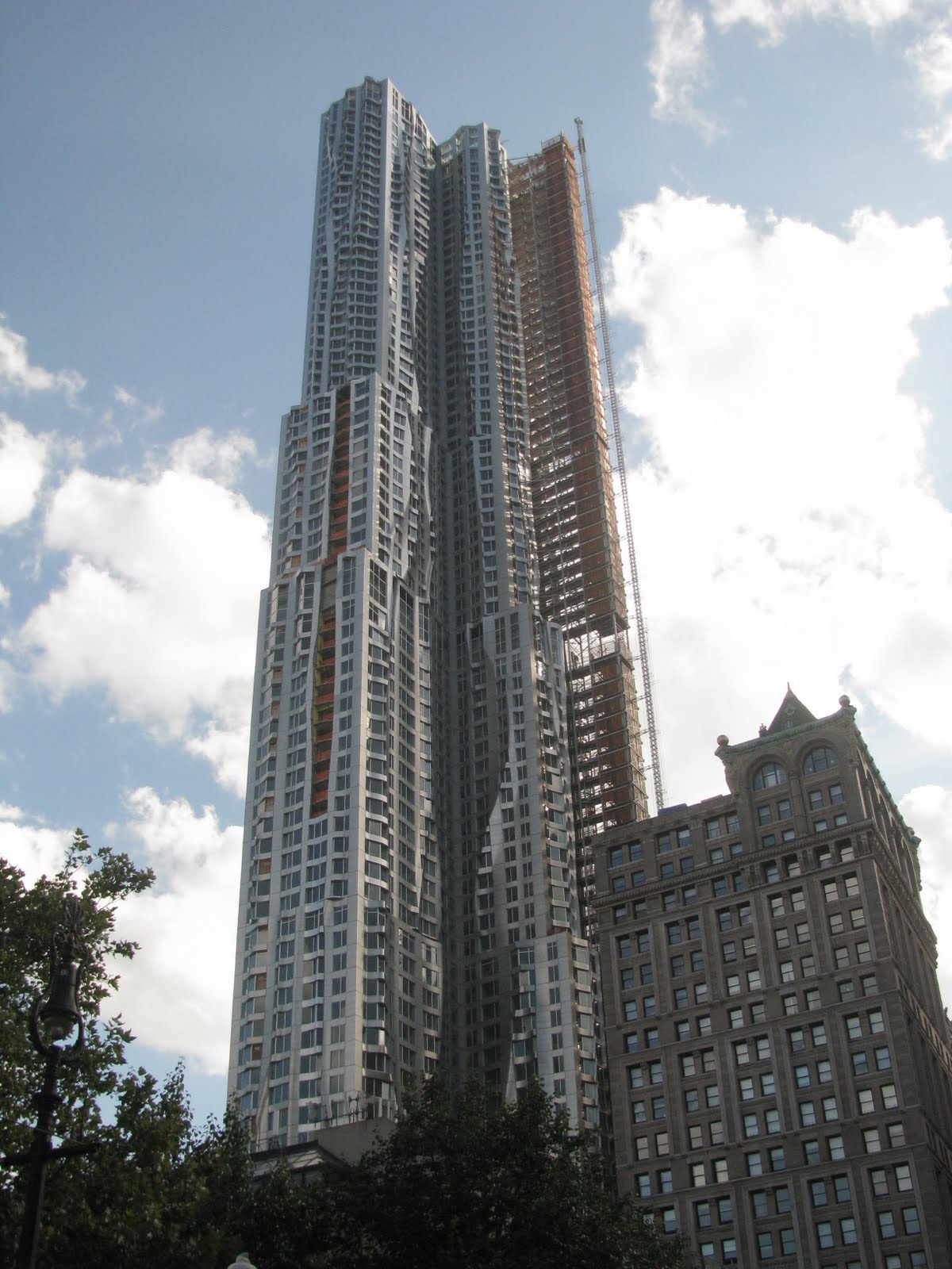 ... this blog frank gehry s skyscraper being built in lower manhattan six