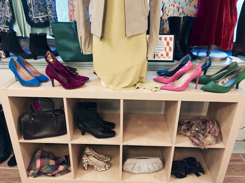 What's Inside The Wardrobe Boutique! Paint The Town Chic