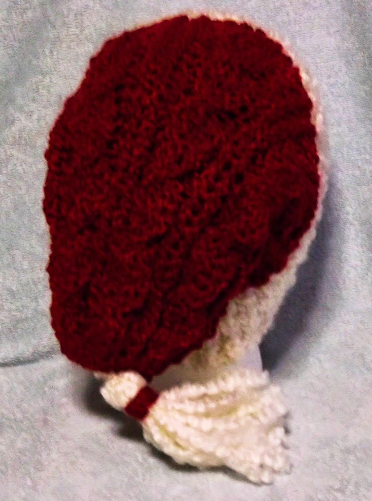 The Loom Muse How to Loom Knit a Cabled Santa Hat