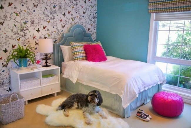 bedroom wallpaper designs, kids room with butterflies patterns