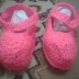 Sepatu rajut bayi yang asli terbuat dari rajutan tangan benang wool