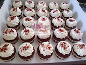 red velvet cupcakes