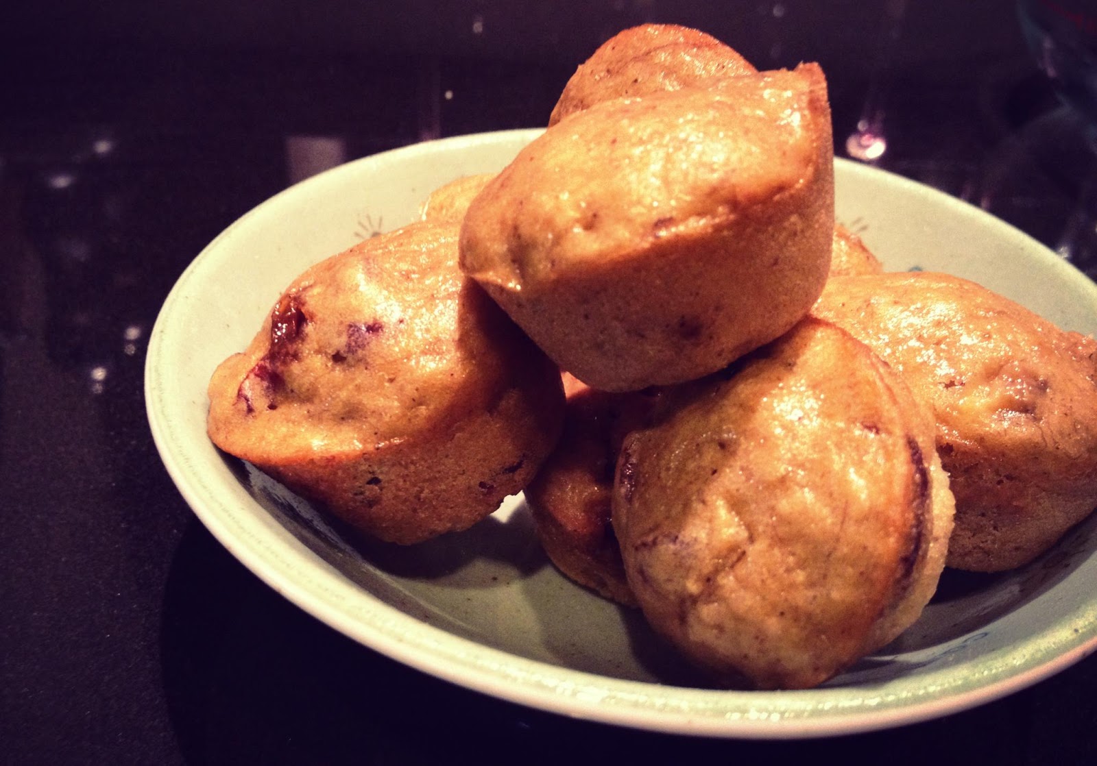 om nom notes Lowfat Apple Banana Cherry (ABC) Mini Muffins Recipe