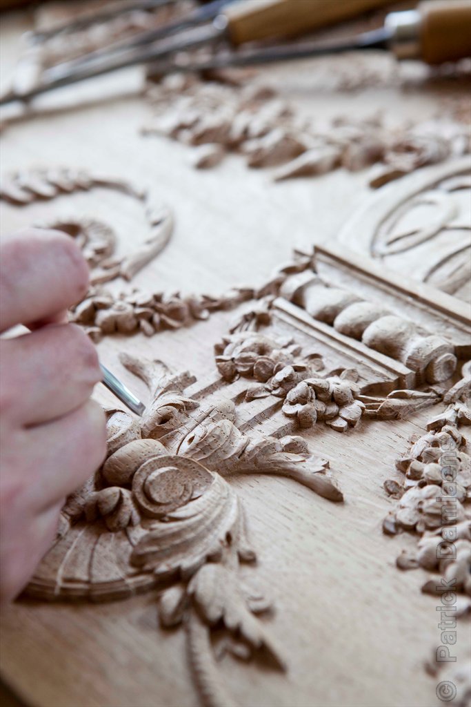 ORNAMENTAL WOODCARVER Patrick Damiaens Architectural Carving Custom