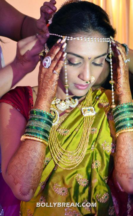 Shveta Salve Marathi wedding dress , Harmeet Sethi - (7) - Shveta Salve Wedding Pics