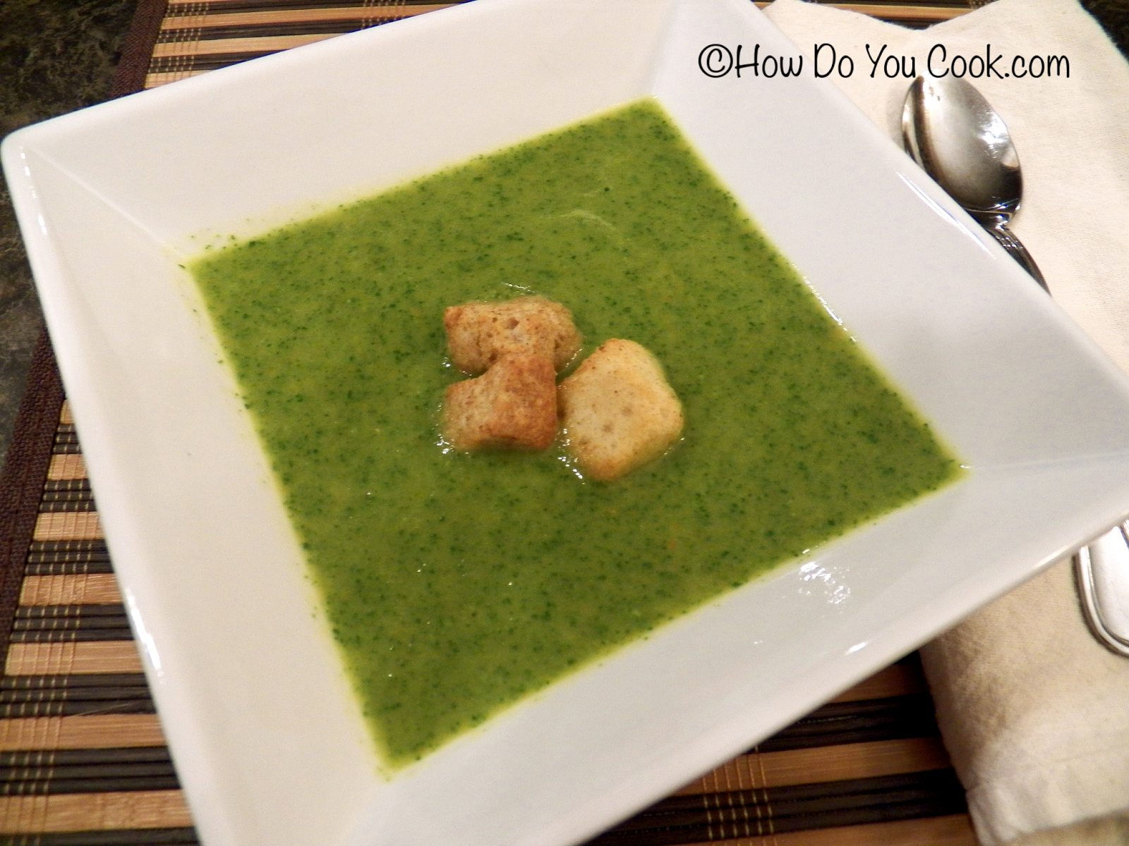 How Do You Vegan Spinach and Pea Soup