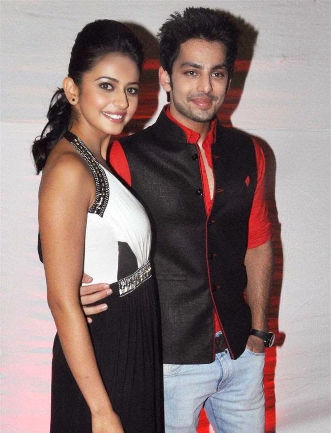 Featured image of post Yaariyan Wallpaper Himansh Kohli