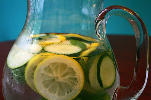 BEBIDA PARA LIMPIAR EL ORGANISMO Lemon+cucumber+mint