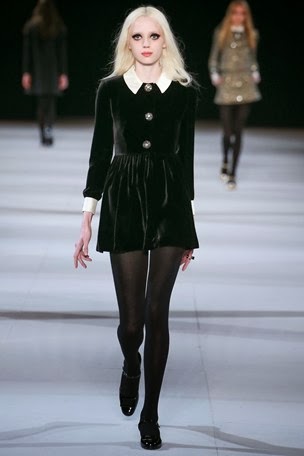 Desfile da Saint Laurent no Paris Fashion Week inverno 2014-15 Desfile da Saint Laurent no Paris Fashion Week inverno 2014-15