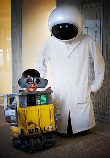 Wall-E and Eve Halloween Costumes