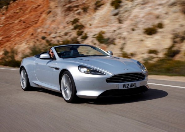 The new Aston Martin Virage does not leave in any extraordinary way from the