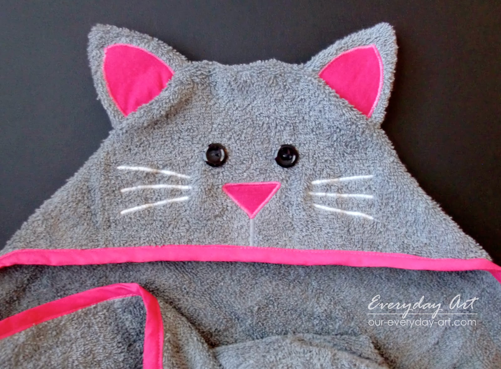 Everyday Art Hooded Towels Lion and Cat