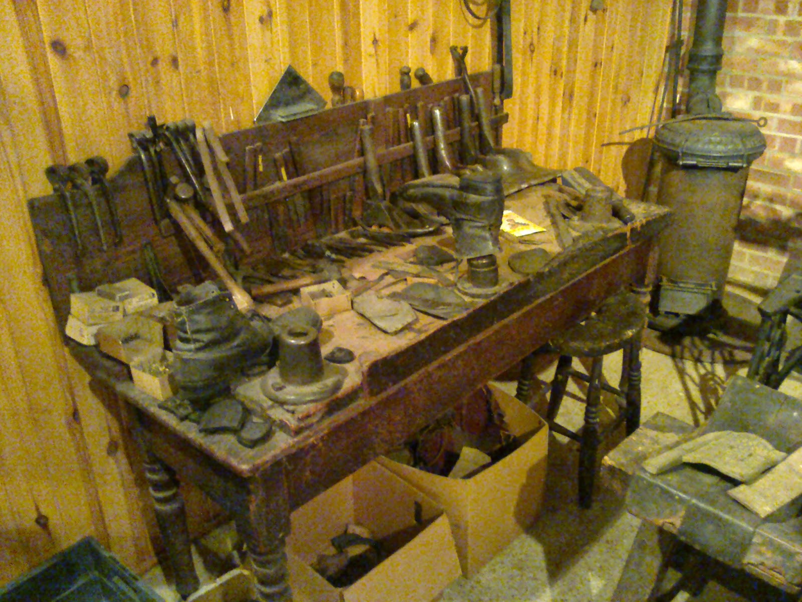 The Felsham Parish Pump The Felsham shoemakers from 1840 to 1910