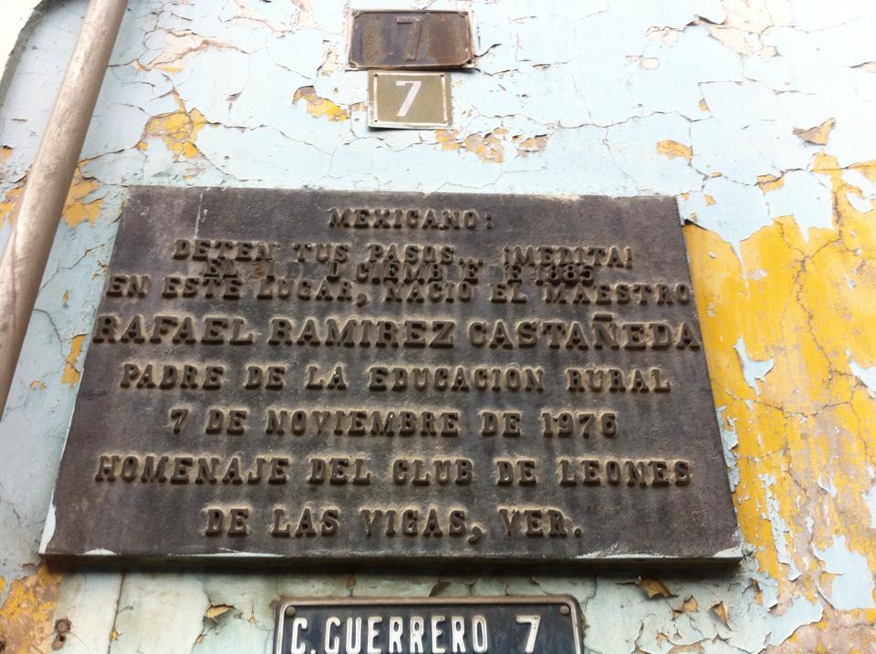 El maestro Rafael Ramírez Castañeda