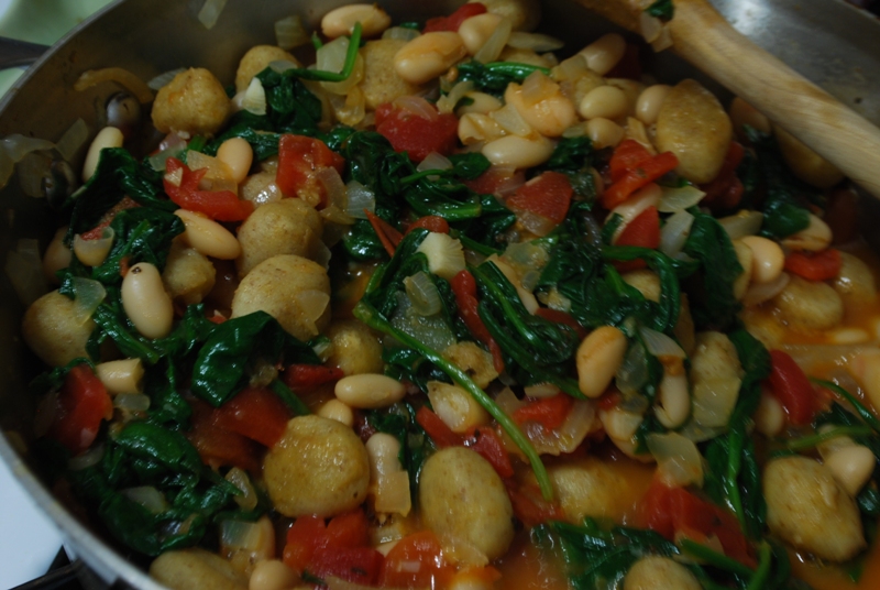 Hearty Helpings Skillet Gnocchi with Spinach and White Beans