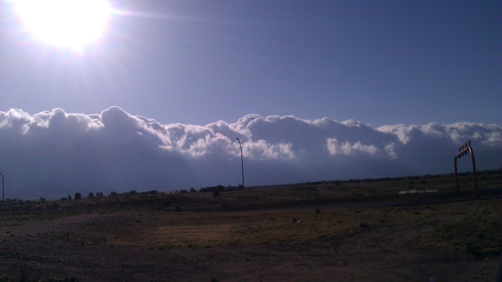 horizontal clouds