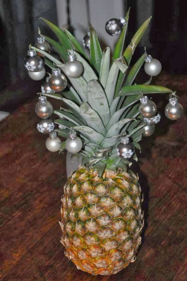Chinoiserie Chic Pineapples at Christmas