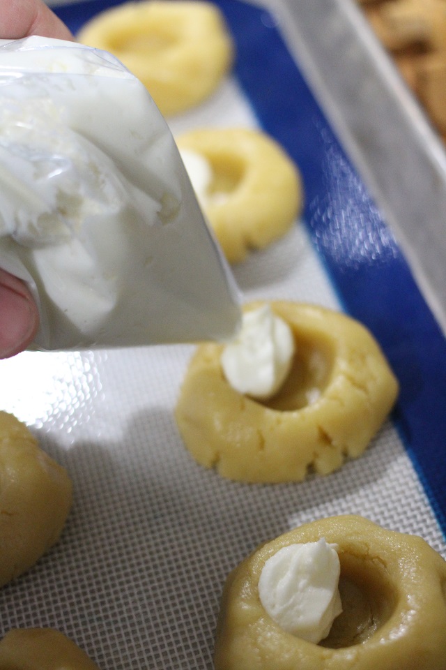 Mama Loves Food! Raspberry Cream Cheese Filled Sugar Cookies