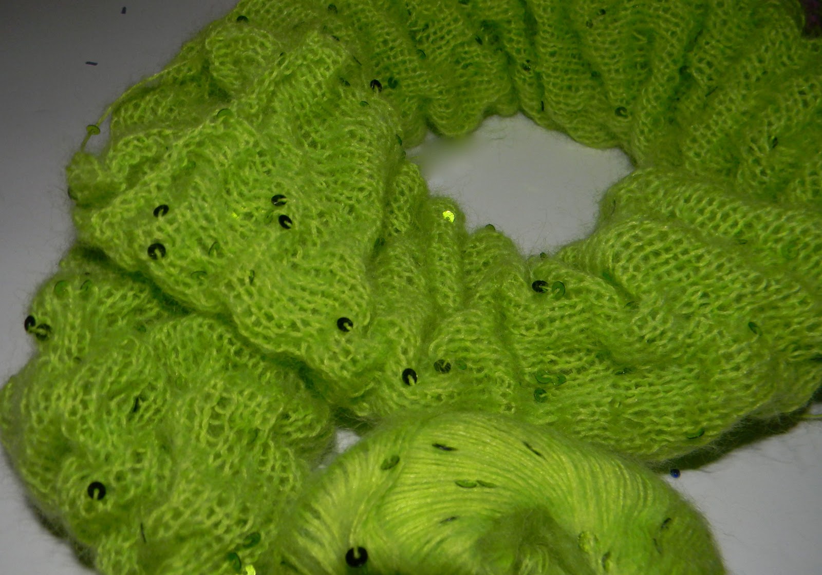 Louise Knits: Gathered Scarf- easy knit pattern
