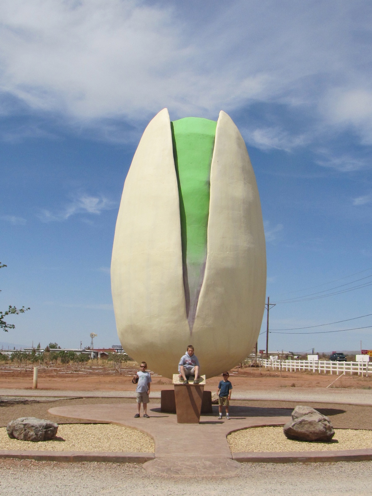 My RV Trip Aross America The worlds biggest pistachio!!!