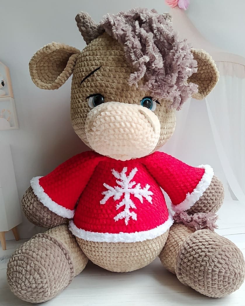 Вязаный бычок Сеня крючком Вязаный бычок Сеня крючком