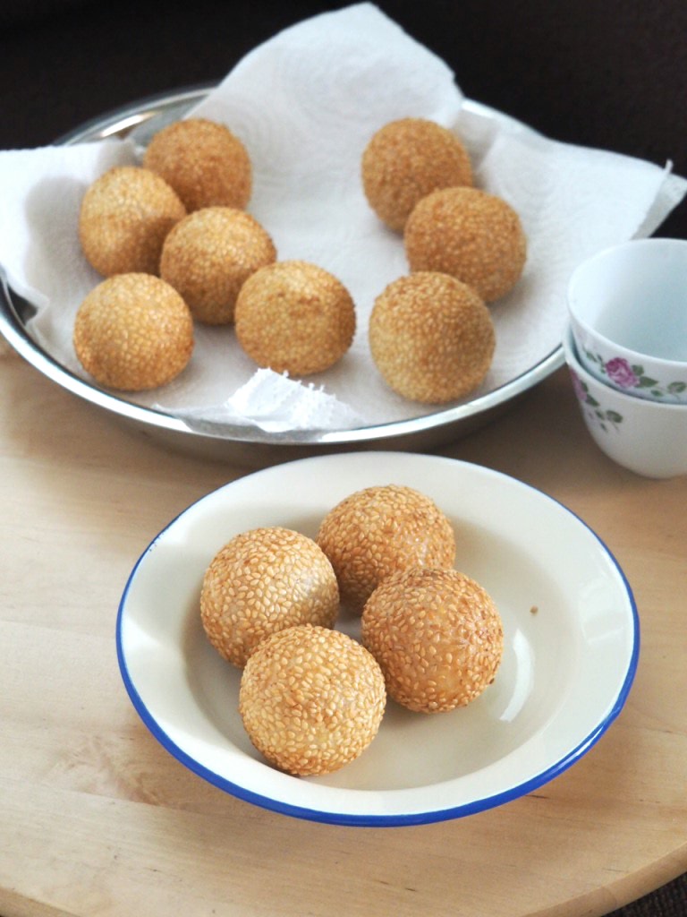 Through The Kitchen Door Deep Fried Sesame Balls / "Jin Dui" 煎堆