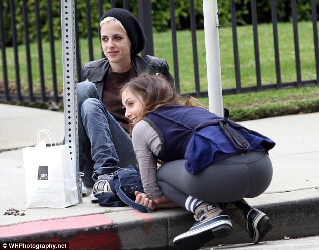 sam ronson kissing