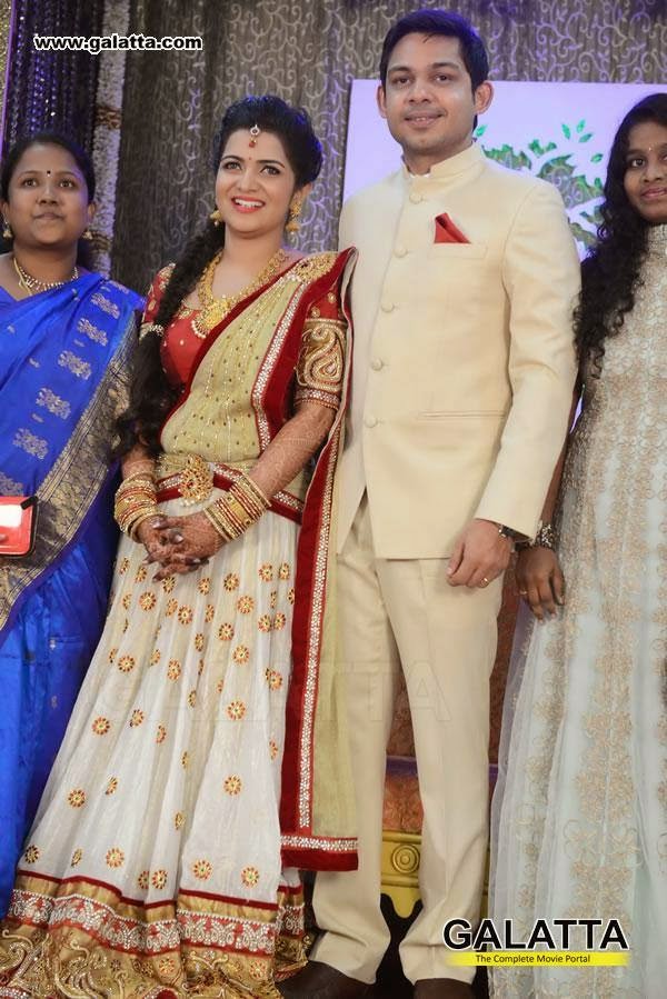 Coogled Vijay Tv Anchor Dd Divyadarshini And Srikanth Ravichandran Reception Pictures Use them in commercial designs under lifetime, perpetual & worldwide rights. coogled blogger