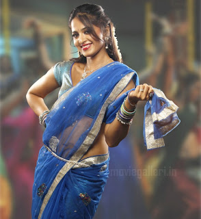 Anushka Shetty Hot Photos, Anushka Shetty Pics, Bollywood Actress