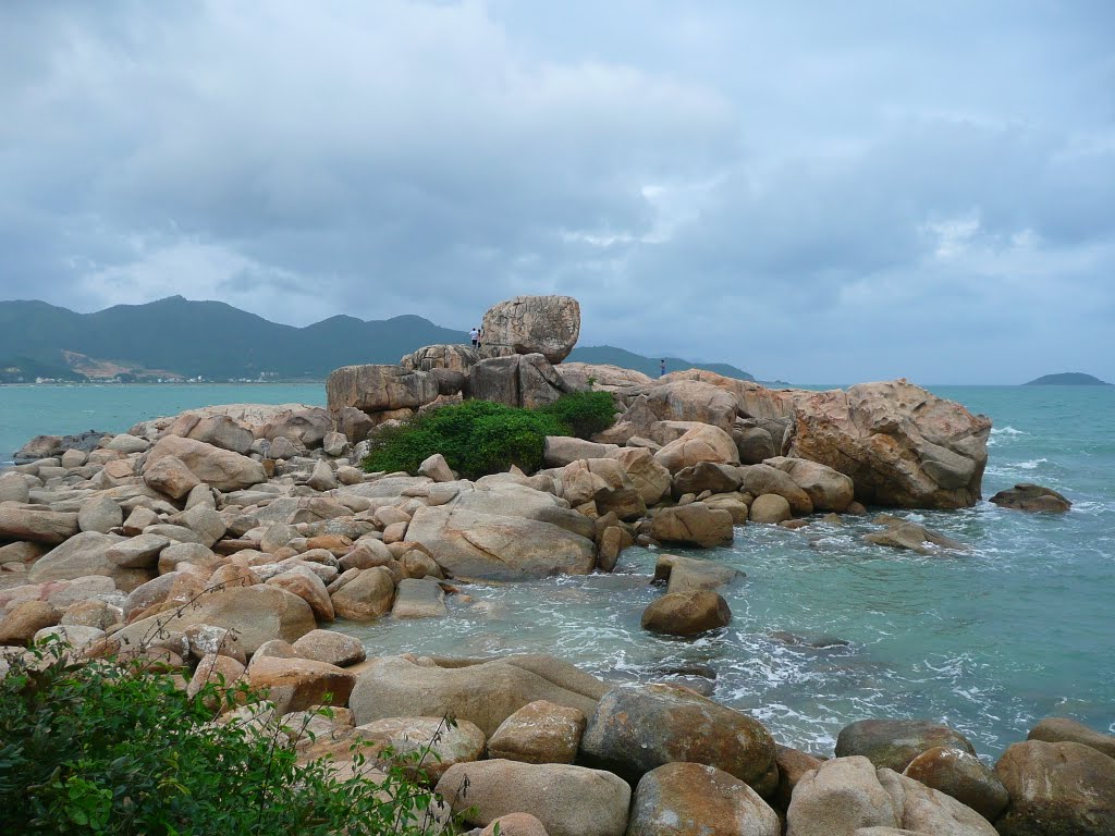 Những vịnh, đảo đẹp nhất Nha Trang 6 hon chong