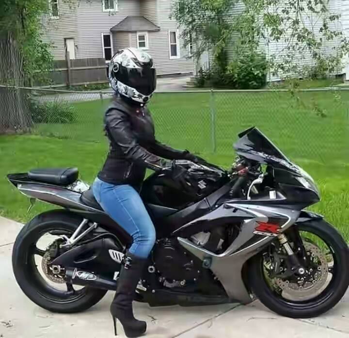 girl bike stunt